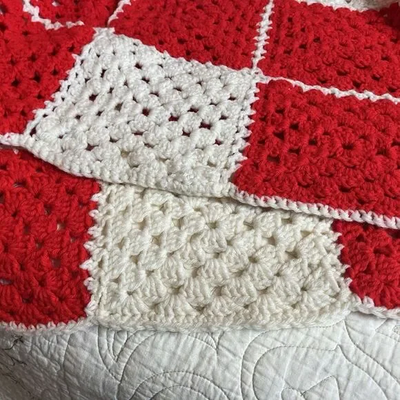 Vtg Handmade Crochet Granny Square Afghan Bedspread Approx 70 x 96 Red & White